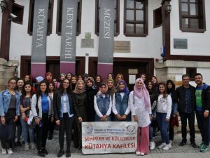 Kütahya’nın tarihi mekanlarını gezdiler