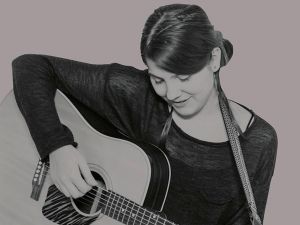 Deniz Tekin ile Mor ve Ötesi fizy’de sahneye çıkıyor