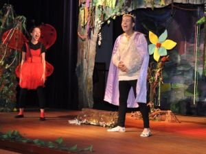 Tiyatro Fil İzmir’de perdelerini açtı