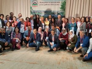 Bayraklı kütüphaneleri yurt dışına açıldı