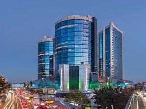 Akmerkez, Akbatı ve Akasya’ya 21 ödül