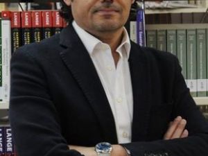 Göz çevresi sorunları yaşlı gösteriyor