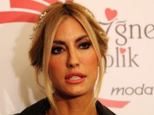 Çağla Şikel, Emre Altuğ konusuna son noktayı koydu