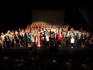 Türkülerin dostluğu