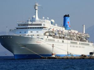 Kuşadası’na yıl içinde 130 gemiyle 119 bin 84 turist giriş yaptı