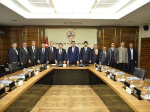 Bakan Tüfenkci, TİSK ve ANKESOB üyeleriyle bir araya geldi