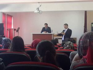 Çavdarhisar Ortaokulu’nda  kariyer günleri