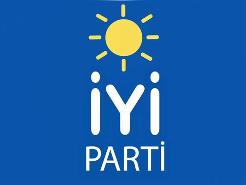İYİ Parti ilçe başkanları İl Başkanı Demirci’ye karşı kazan kaldırdı