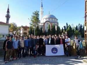 Eskigediz’de tarihi camiler ilgi