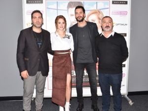 ’Mutluluk Zamanı’nın İzmir galasına büyük ilgi