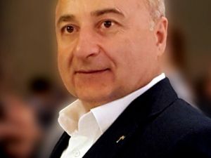 Yakın Doğu Üniversitesi Öğretim Üyesi Prof. Dr. Akyüz’ün uluslararası başarısı