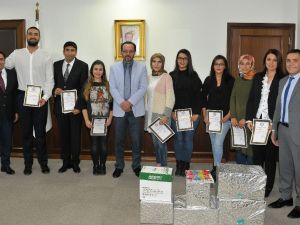 Köşk MYO’dan gezici kütüphaneye kitap desteği