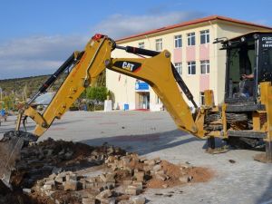 Yunusemre’de okul bahçeleri spor alanına dönüşüyor