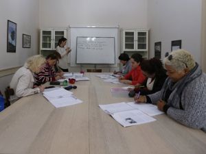 Konak Belediyesinden yabancılara ücretsiz Türkçe kursu