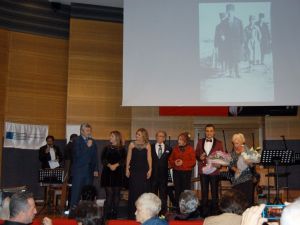 Atatürk sevdiği şarkılarla anıldı