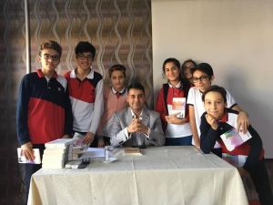 Yazar ve şair Alper Tunga Kumtepe öğrencilerle buluştu