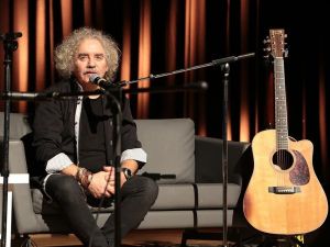 Yeni Türkü rüzgârı Esenler’i sardı