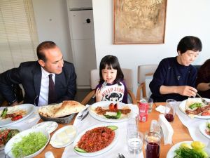 "Ayla"ya Adana kebap