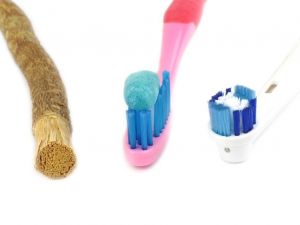 Ağız ve diş bakımı için doğru malzeme seçimi önemli