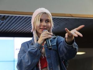 Bursa’da Aleyna Tilki izdihamı