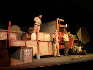 ‘Kamyon’ tiyatrosuna yoğun ilgi