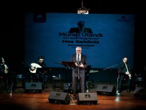 Münip Utandı icrasıyla hayran bıraktı