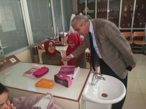 Vali Güvençer’den proje okuluna inceleme