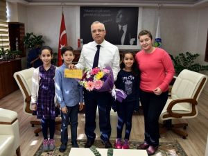 Minik yeteneklerden Başkan Kayda’ya konser daveti