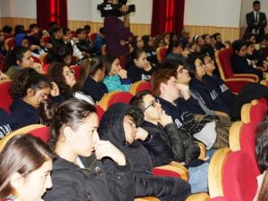 Geciken bağlantı öğrencileri uyuttu