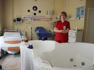 Uzmanlar: "Anneler normal doğuma teşvik edilmeli"