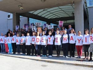 Kadın sağlıkçılardan ‘kadına şiddete hayır’ çağrısı