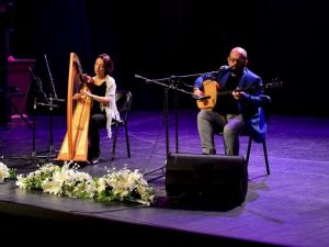 Tanbur ve arp aynı sahnede buluştu