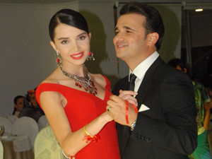 Ece Uzun Evliliğe İlk Adımı Attı