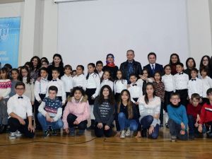 BİLSEM Çocuk Korosu Öğretmenler İçin Konser Verdi