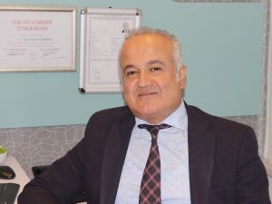 Akciğer sönmesi en çok uzun boylu ve zayıf erkeklerde görülüyor