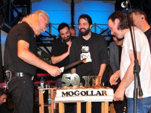 Türk rock müziğinin ustalarından tarihi konser