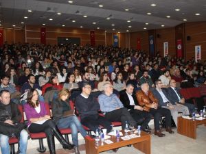 PAÜ’de Gençlere Ekonomi Zirvesi
