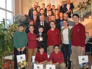 Salihli’de geleceğin bilim adamlarına ödül