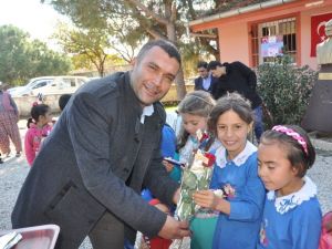 Sarıgöl’de Mevlit Kandili öğrencilerle birlikte kutlandı