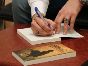 Edebiyat dünyasına Simmüz’le hızlı giriş