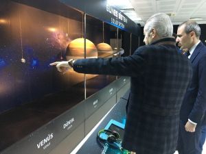 Kozmonot Muhammed Faris, Uzay ve Teknoloji Merkezi’ni gezdi