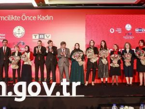 Başarılı kadın girişimcilere toplamda 50 bin lira ödül dağıtıldı