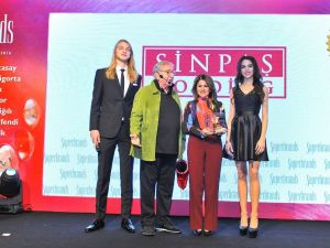 Sinpaş ikinci kez ’Süper Marka’ ödülünü aldı