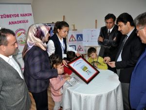 Elleri minik, yürekleri kocaman