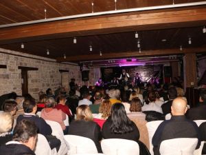 Kuşadası’nda kemane konseri