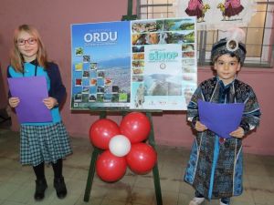 Akhisar’da "81 iliz hepimiz biriz" sergisi açıldı