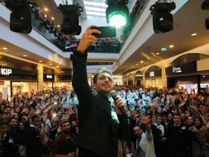 Hayranları Oğuzhan Koç’la coştu