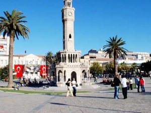 İzmir Türkiyenin Üçüncü Büyüğü Oldu