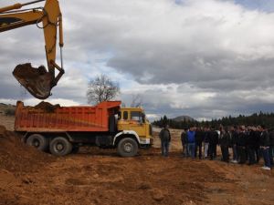 Kula’da yeni hastane için ilk kazma vuruldu
