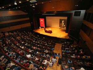 Karşıyaka’da iki özel söyleşi